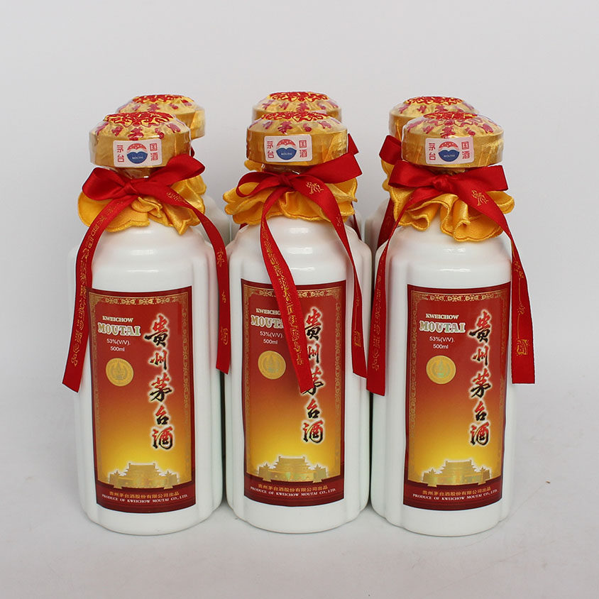 54.(贵州)2006年 53度 豪华装金色茅台一箱6瓶