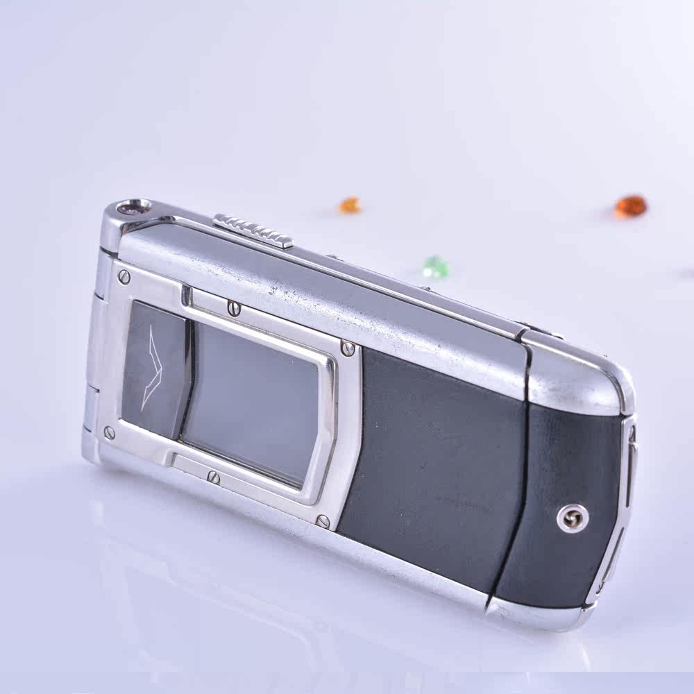 【中古】vertu 威图 翻盖键盘手机