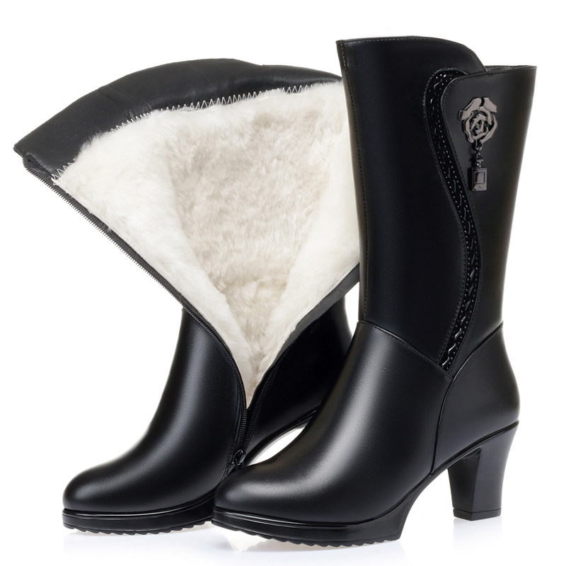 真皮羊毛加绒冬季雪地意尔康中筒靴女靴皮毛一体妈妈棉鞋棉靴中靴