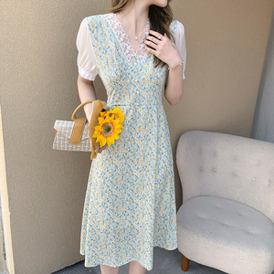 Real shot spot 2021 summer Korean New Short Sleeve Chiffon floral cut out medium length V-neck dress