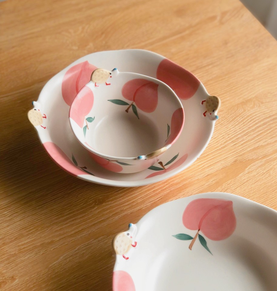 可爱刺猬碗陶瓷沙拉碗水蜜桃碗苹果碗家用深盘饭碗刺猬苹果酸奶碗