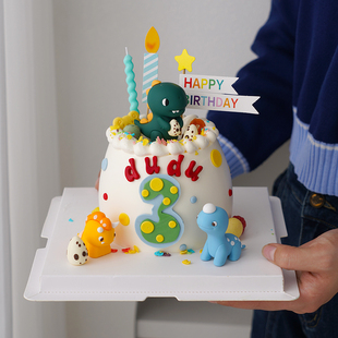 儿童宝宝周岁生日蛋糕装饰可爱卡通小恐龙摆件网红复古烘焙插牌