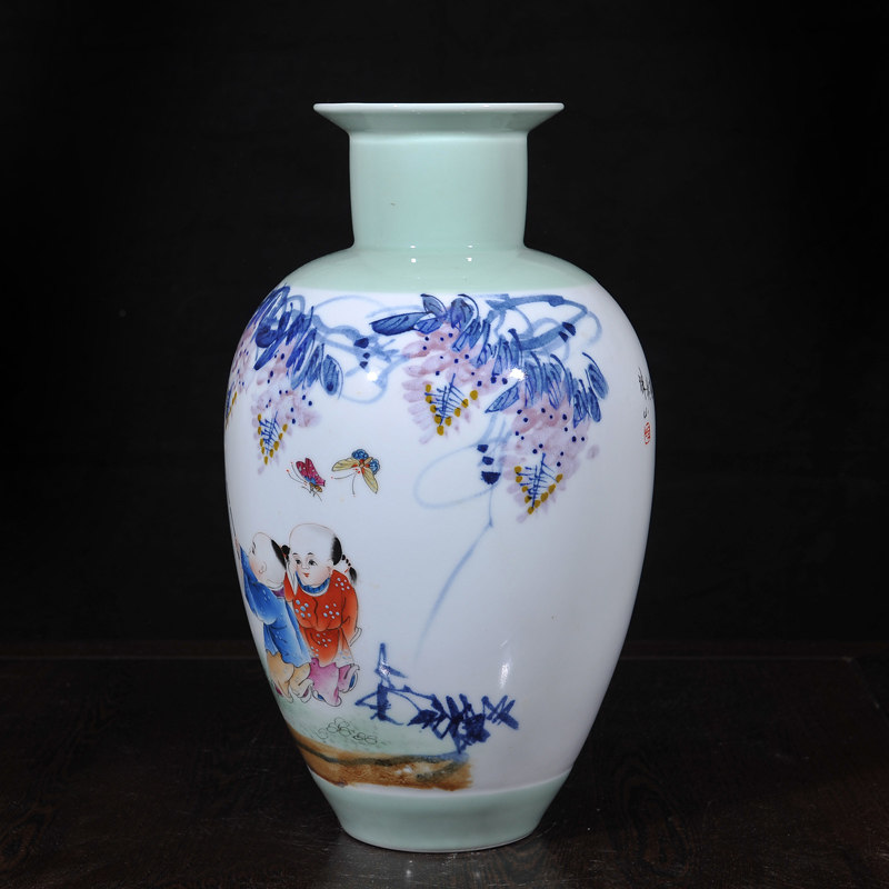 江西省工艺美术大师曹爱勤(青花斗彩婴戏图)