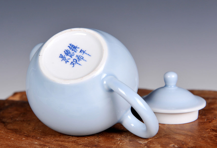 国家级非遗传承人邓希平大师作品(雨过天青釉8头茶具)