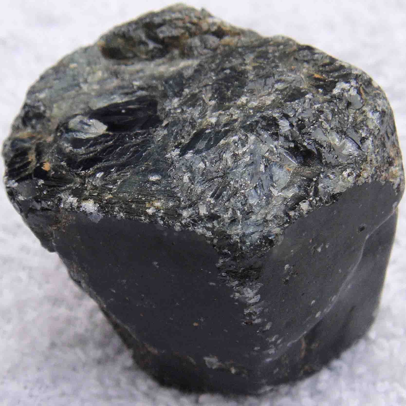 大全—矿区直销大颗粒六柱体329克拉天然无烧蓝宝石原石毛料标本收藏