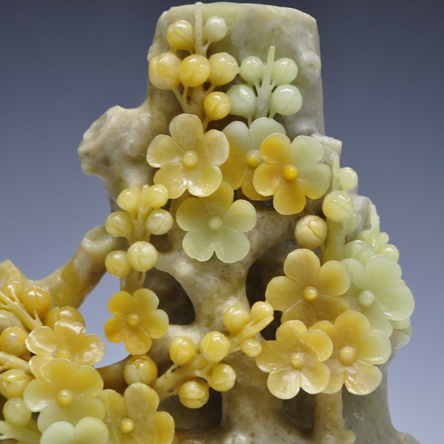 青田金玉冻精品摆件《梅花》 精雕细琢 收藏佳品