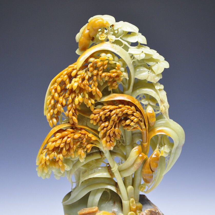 《丰收》国石青田石雕摆件 黄金耀 高端好货 收藏精品