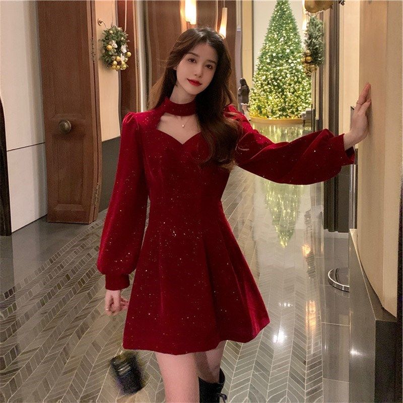 冬季新款圣诞新年红色丝绒连衣裙秋冬小礼服裙女宴会气质轻奢小众