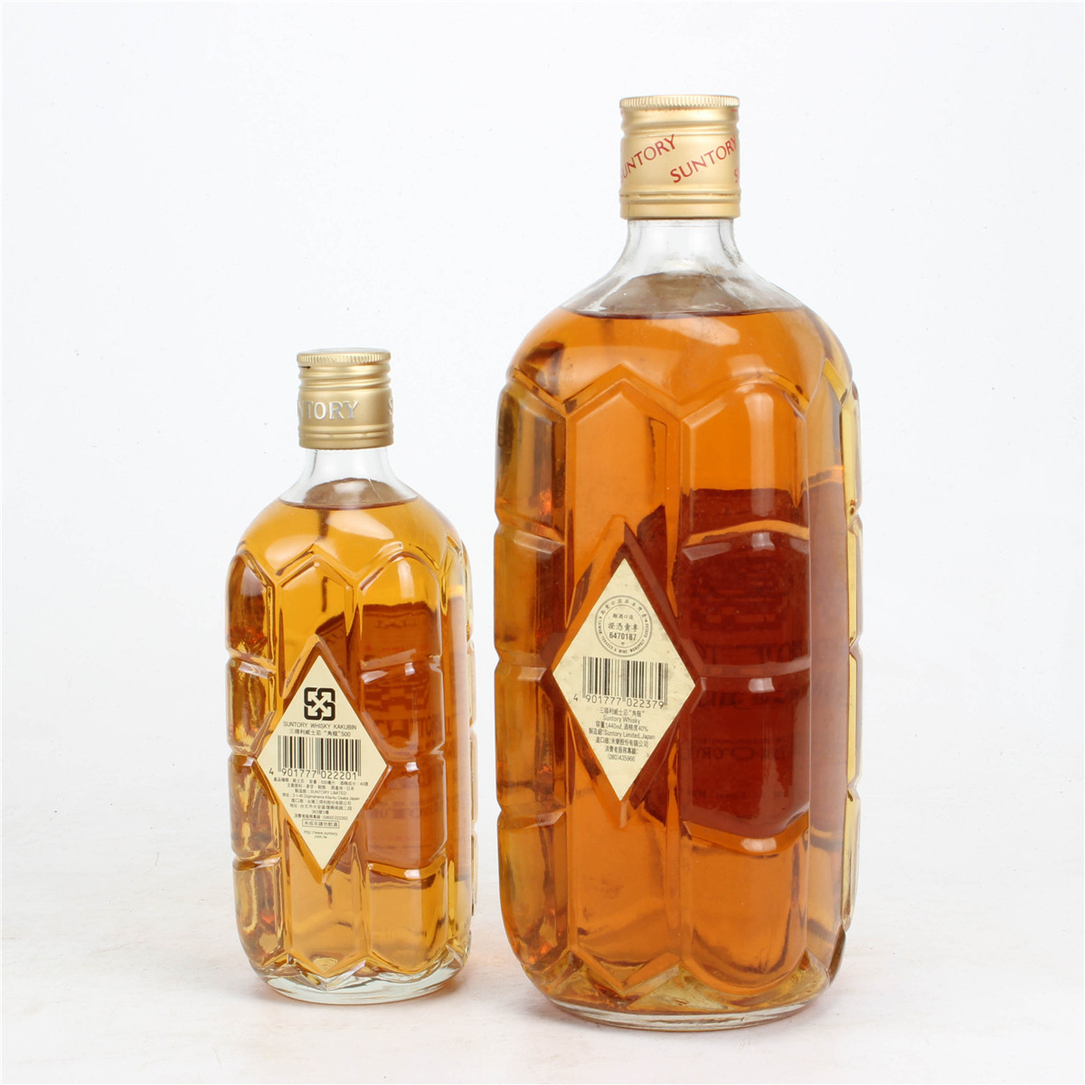 8斤金花标三得利角瓶威士忌 1440/500ml*1瓶40度 拍卖