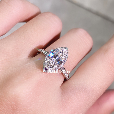 经典马眼形眼形白金围钻莫桑女款异形定大克拉钻戒网红戒指