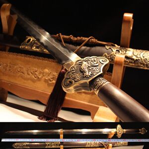 精品龙刀剑生肖剑一体长剑镇宅宝剑防身长款高档冷兵器未开刃