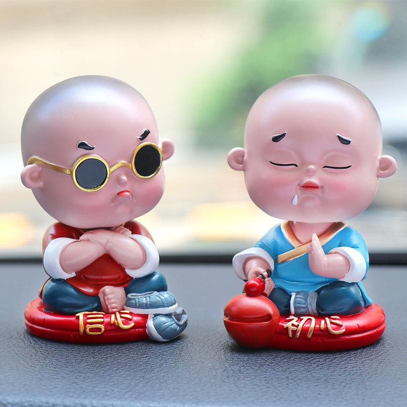 汽车摆件摇头公仔车内饰品玩偶车载创意摇摆勒弥佛抖音可爱小和尚