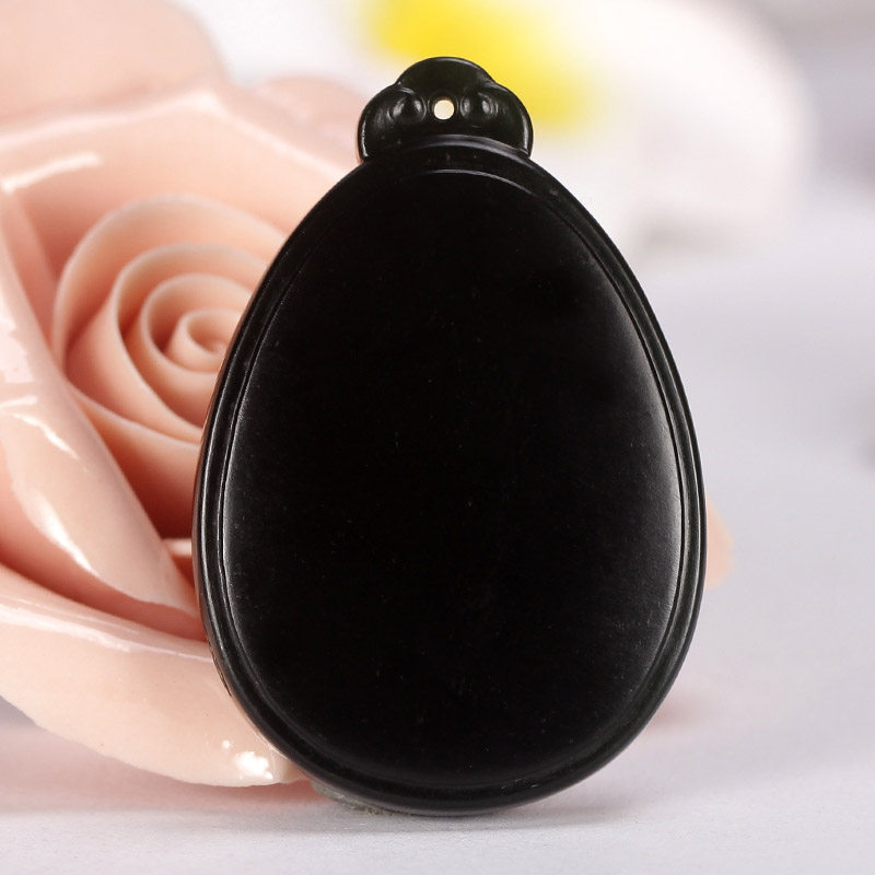 玉雕名家游高轩作品 新疆和田玉黑碧籽料 14g 悟道挂件