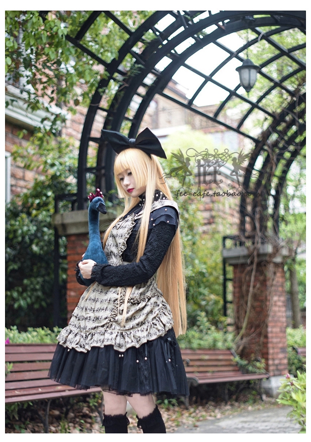 FEE【Nightmare in Wonderland】100%桑蚕丝ALICE印花爱心围裙在类目 个性定制/设计服务/DIY, 服饰箱包定制, 服装定制, 礼服定制中 - 来自Buy2taobao.com提供专业的淘宝代购服务