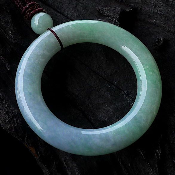 冰糯种a货翡翠浅绿玉环吊坠27.59g