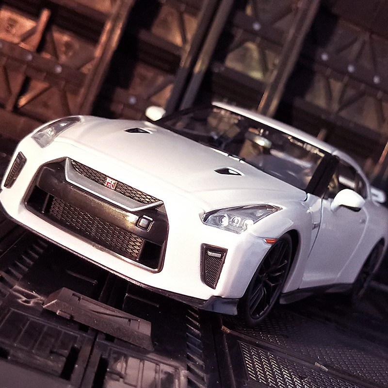 1:24日产gtr合金原厂车模20