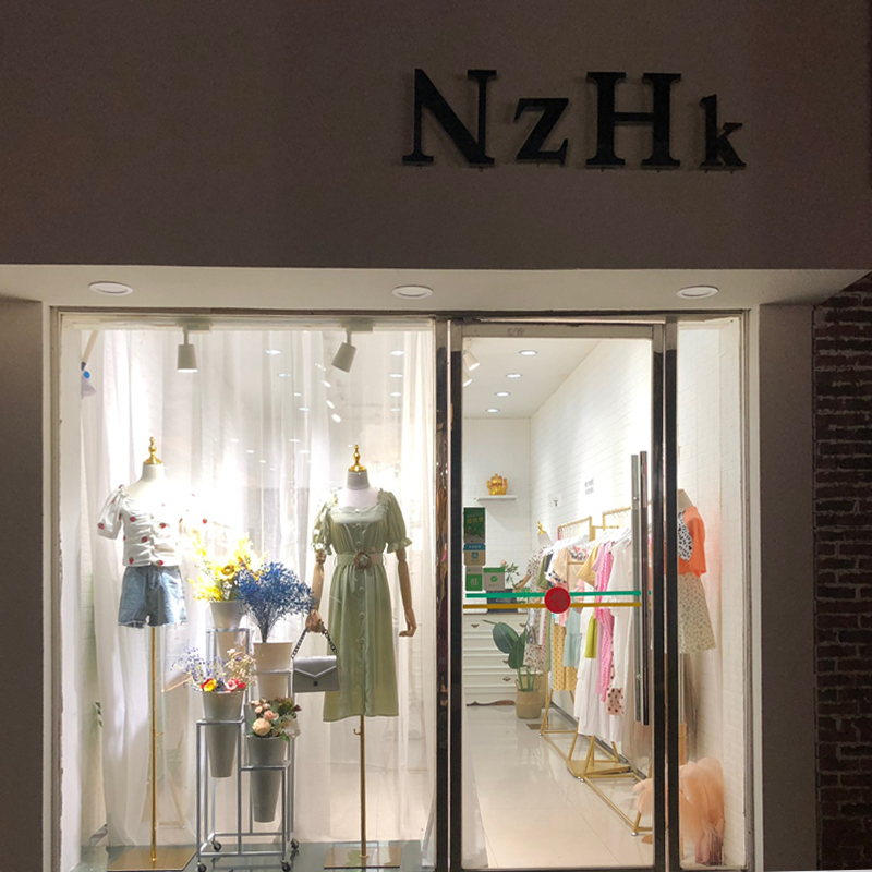 38券后价0619女装店铺服装店橱窗帘装饰玻璃遮挡背景帘子网红ins