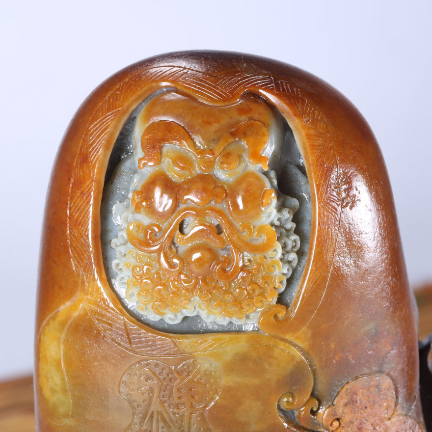 红沁皮手把件 和田玉钟馗伏魔 871g - 拍卖