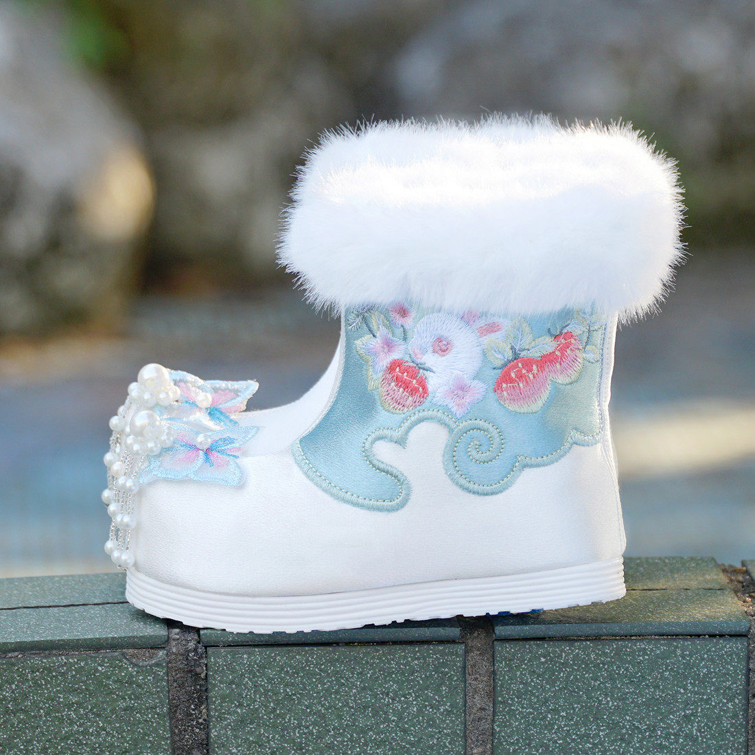 冬季汉服短靴女童绣花儿童棉鞋加绒加厚保暖古代装民族风舞蹈演出