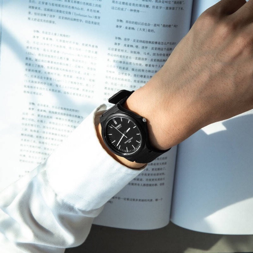 casio卡西欧学生大表盘mw240简约情侣网红经典款腕表石英防水机芯