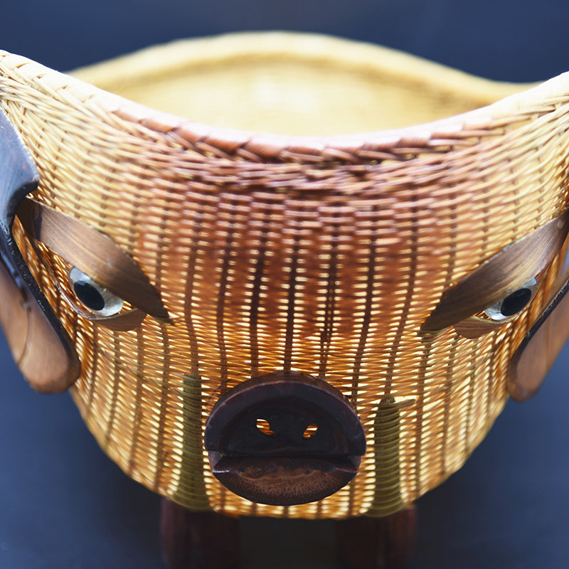 嵊州非遗文化竹制品《竹编小猪(大,小)》纯手工作品