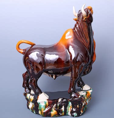 义卖《牛气冲天》 唐三彩国家级非遗传承人高水旺作品