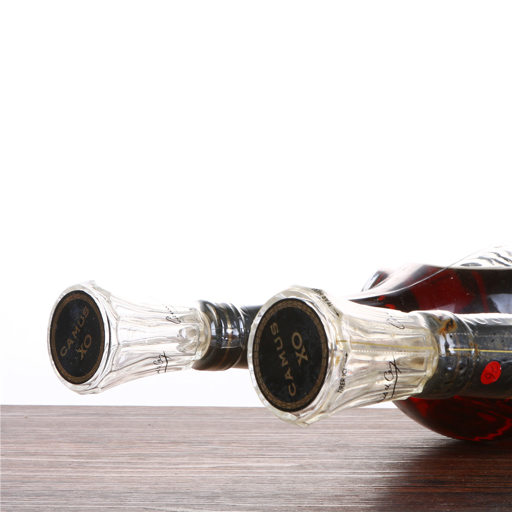 【即刻拍】80年代卡慕金花xo干邑白兰地40度1000ml2瓶老洋酒拍卖