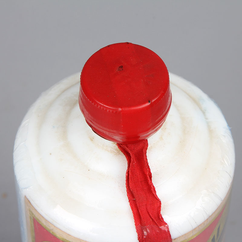 【10-b3】八十年代塑盖大飞天茅台酒 53度 1瓶 540ml装