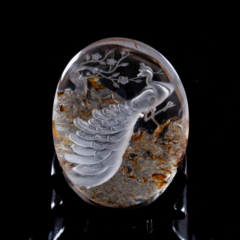 省级玉石雕刻大师仵小旭作品 天然黄礁花孔雀内雕水晶摆件474.01g