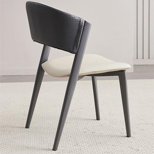 餐椅家用轻奢现代简约北欧靠背餐桌椅小户型意式皮椅2022新款凳子