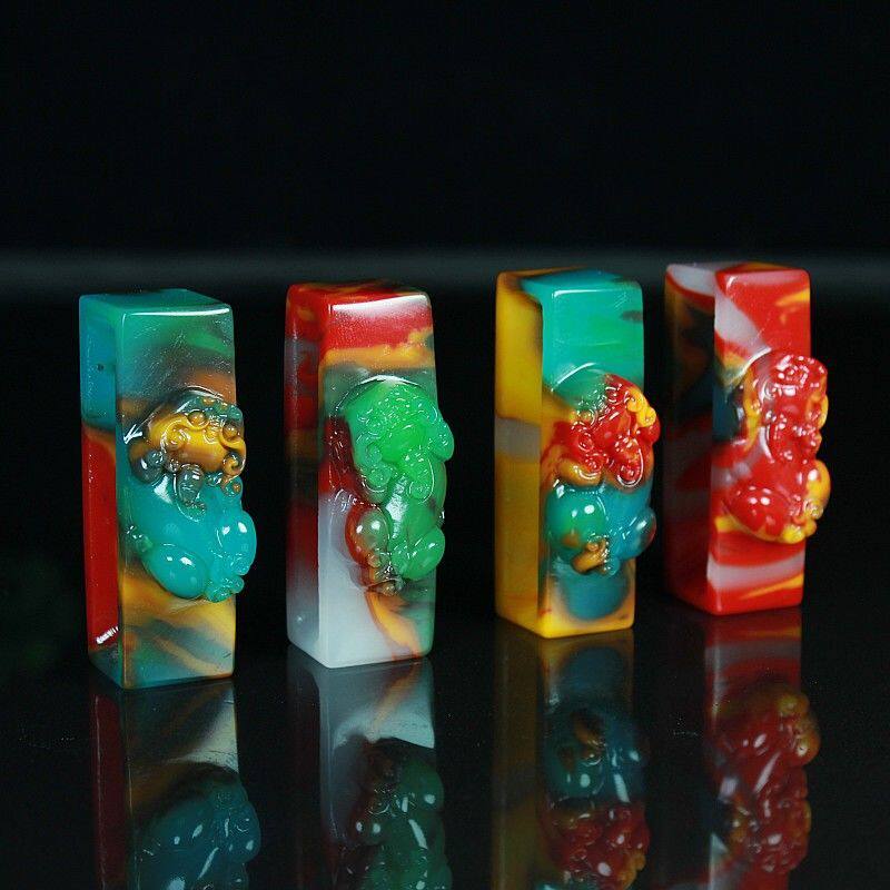 新疆和田玉彩玉貔貅皮带扣天然玉石招财献宝腰扣五彩玉山料腰带扣