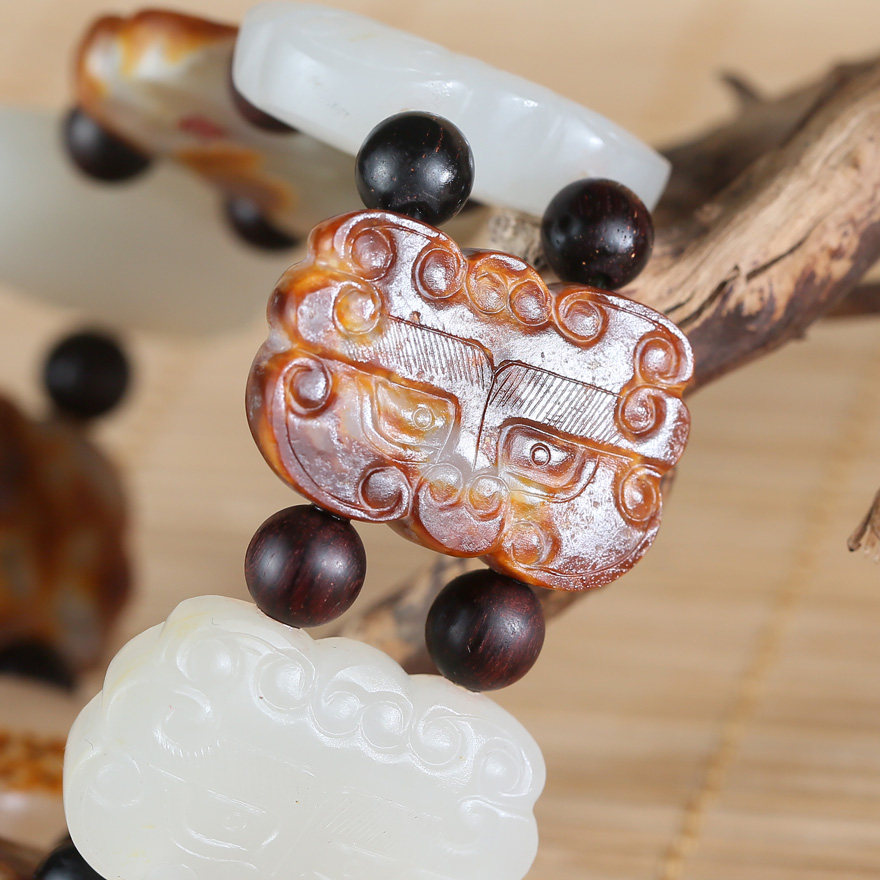 姑苏国玉省级玉雕大师黄铭 和田玉虎面手串 赐福加持