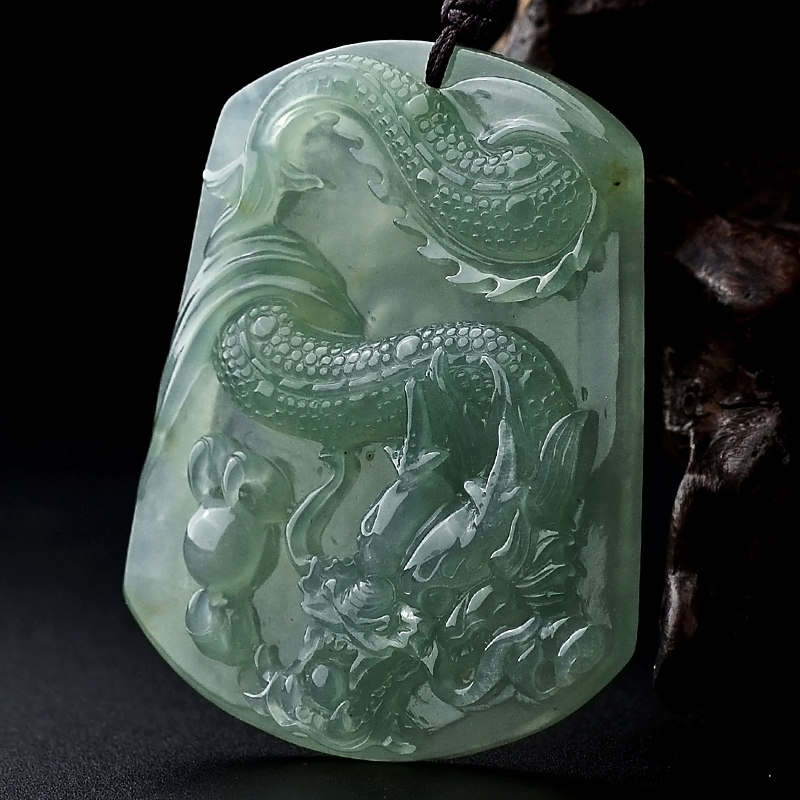 【云南文博会拍卖】冰种青绿色翡翠龙牌30.7g