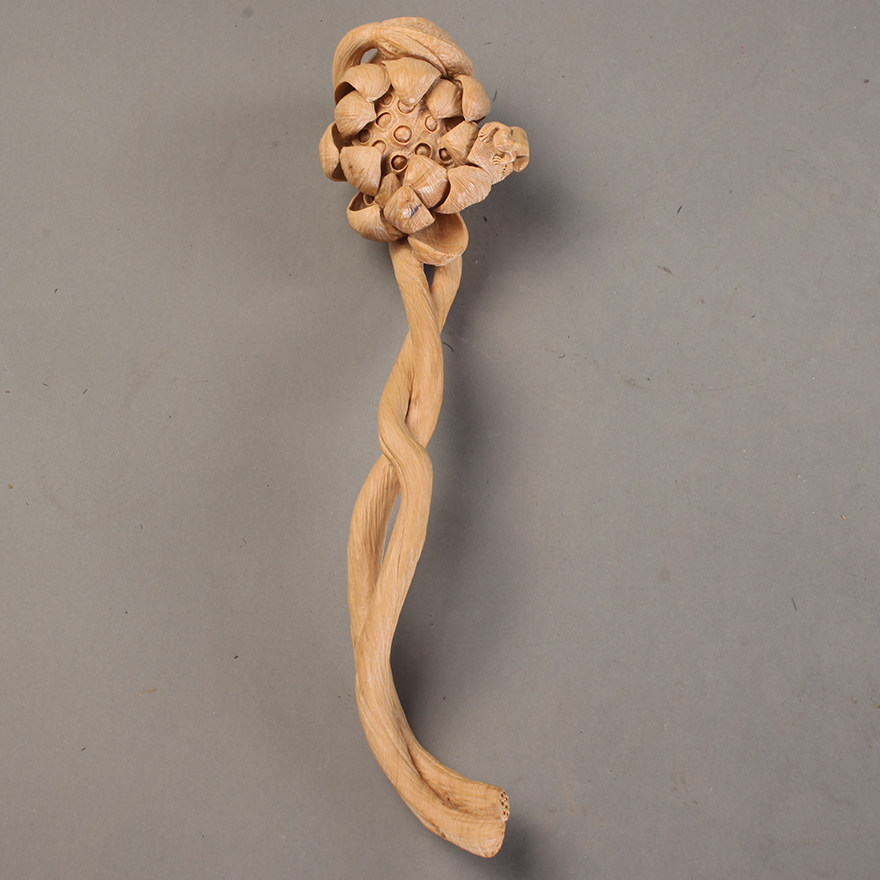 【国家级工艺美术大师赵树林作品】 荷花如意 黄杨木