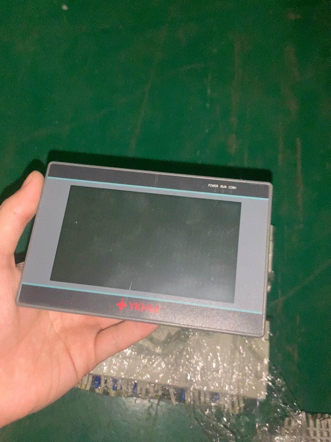 中达优控触摸屏，型号S500A-V5.0，质量成色漂亮，一台