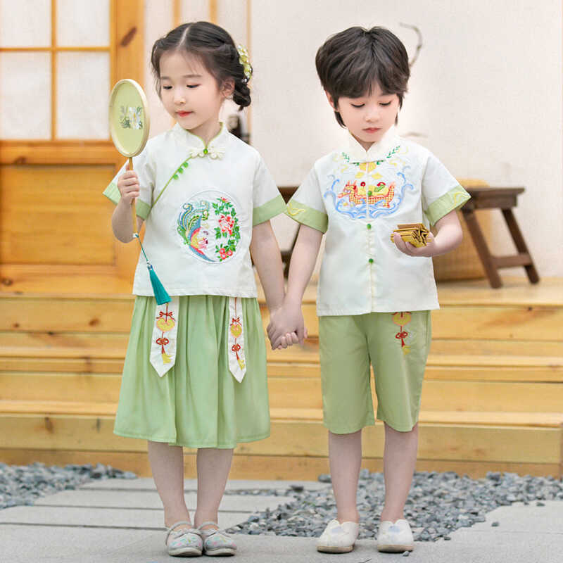 新中式男童夏季新款唐装国风儿童套装复古幼儿园女宝表演服两件套