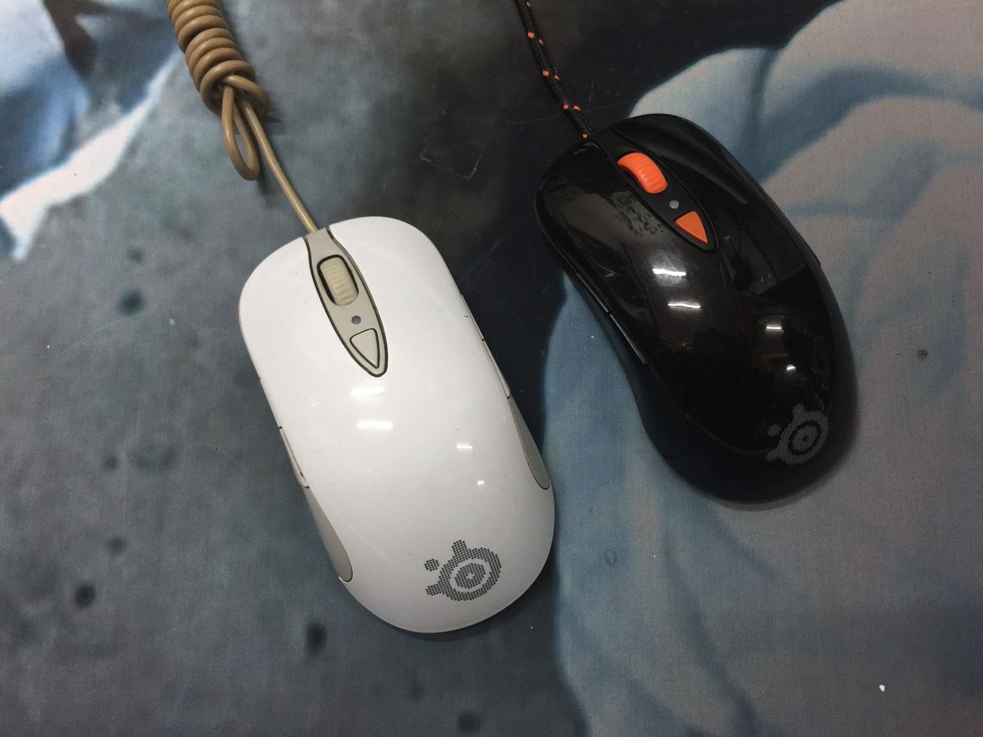 霜冻之蓝_赛睿/steelseries 霜冻之蓝 狂热之橙激光有线游戏电竞鼠标