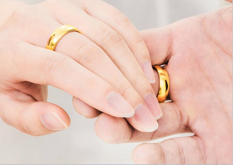 情侣结婚对戒光面硬币仿真假黄金不掉色18k越南沙金戒指男女士