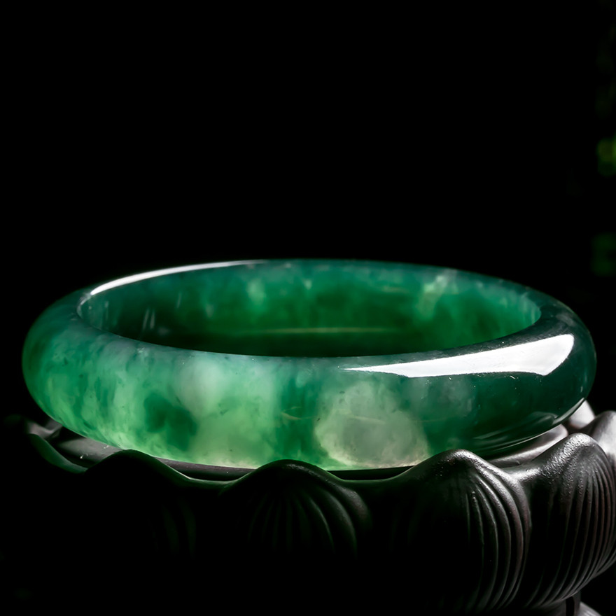 缅甸天然a货翡翠 冰糯种翡翠飘花正装手镯56.36克 (内径58.00mm)