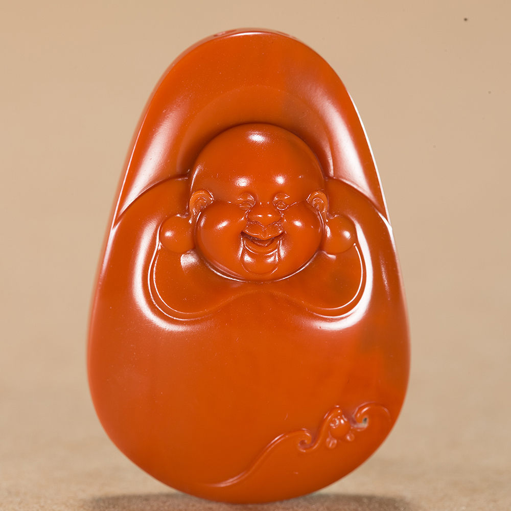 侯晓锋 中国玉石雕刻大师 南红玛瑙弥勒佛牌