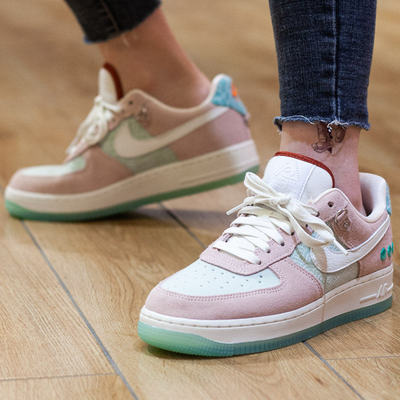 耐克新款女鞋运动鞋