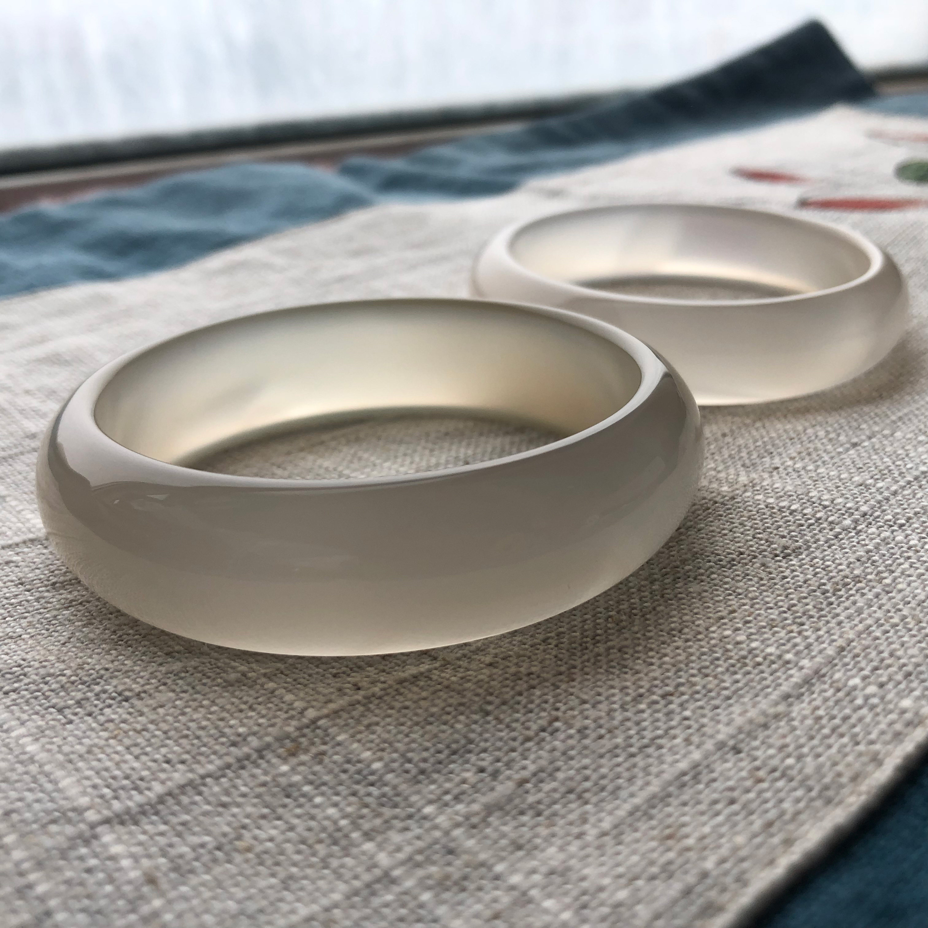 天然玛瑙玉髓手镯原色香槟色宽版镯子马料扁条手环 女生 冰透荧光