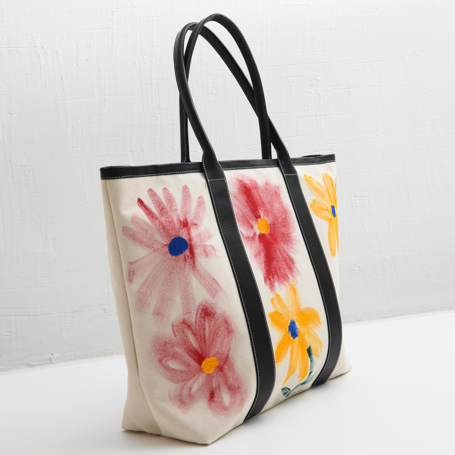 《涂夏》大包包2022新款涂鸦可爱设计花朵大容量单肩包旅行度假包
