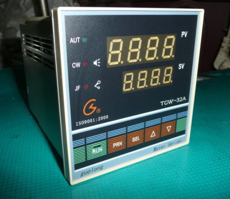 上海国龙仪表TCW-32A32B三相调功三相固态三相调压温度控制器数显