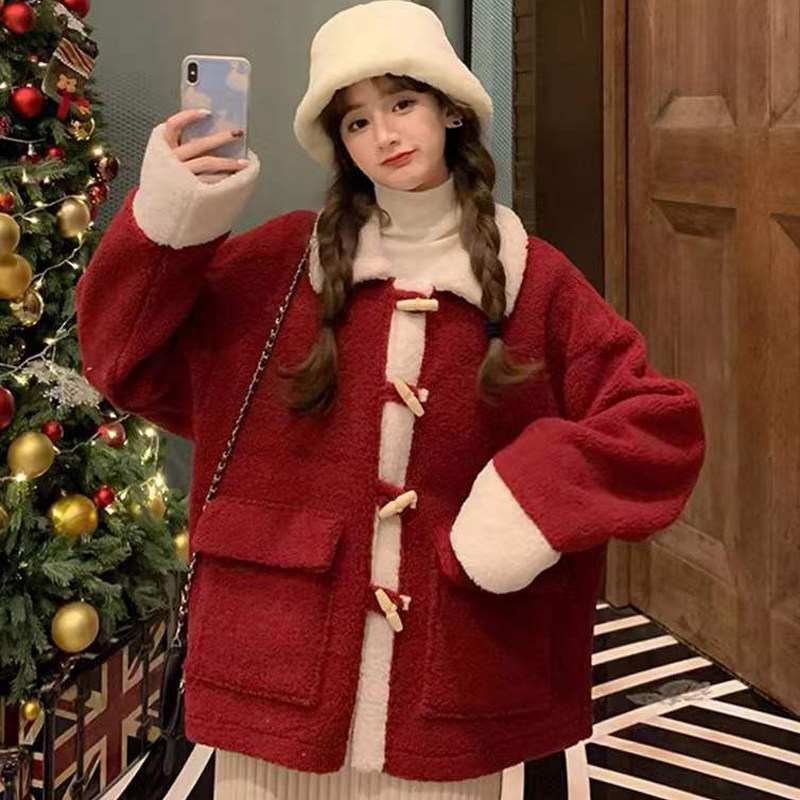 秋冬新款短款外套女加厚法式复古小香风羊羔毛绒牛角扣红色上衣服
