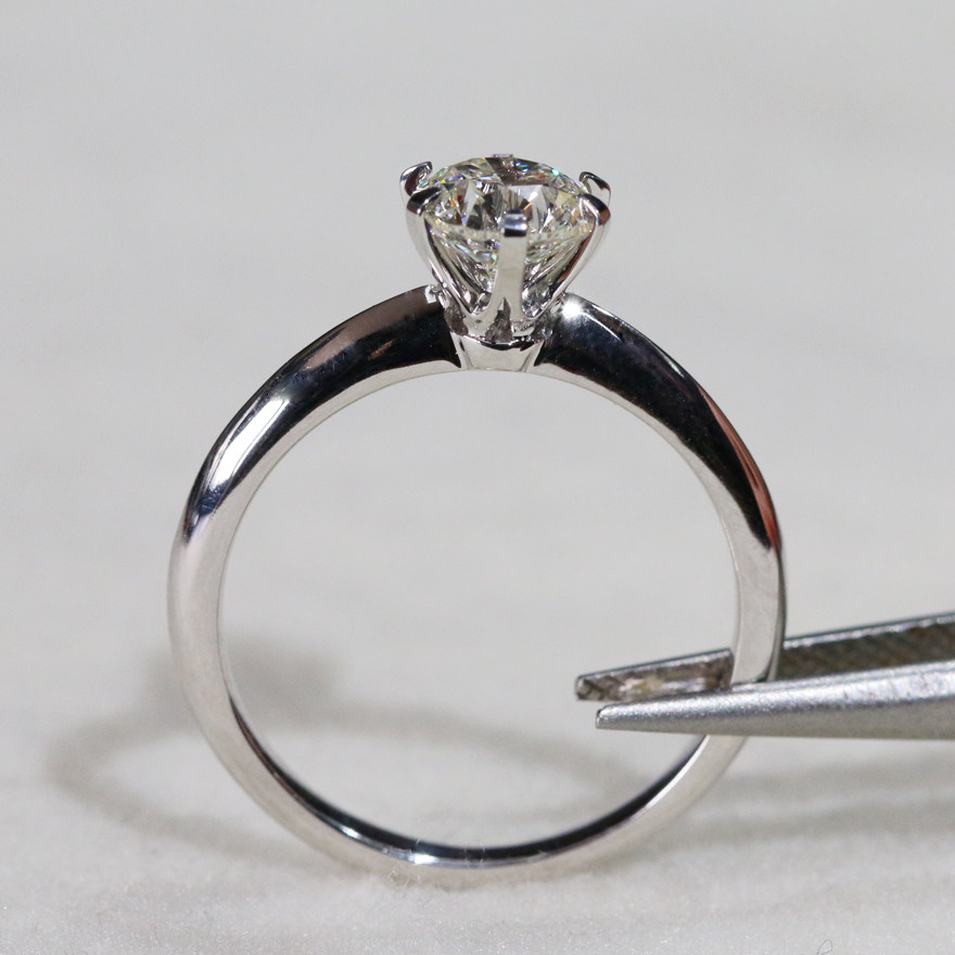 gic证书18k钻戒主石0.900克拉颜色i-j 净度vvs 素玉钻石