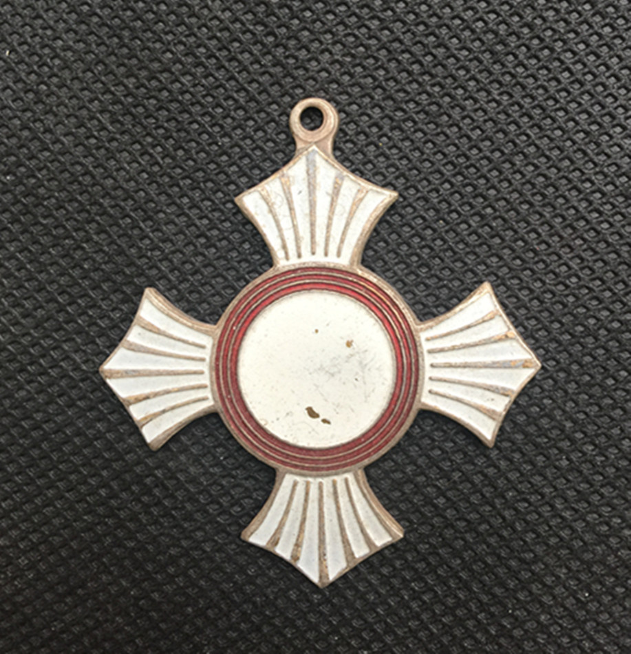 民国勋章东北军十字奖章影视道具