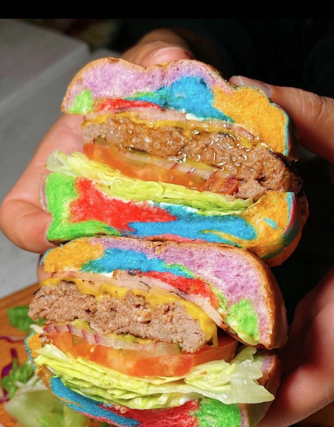 北京哈迪森hudson西餐店彩虹汉堡包牛肉西式餐饮糕点心小吃早午餐