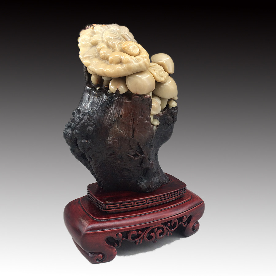 青田龙蛋石《延年益寿》两色相间分明