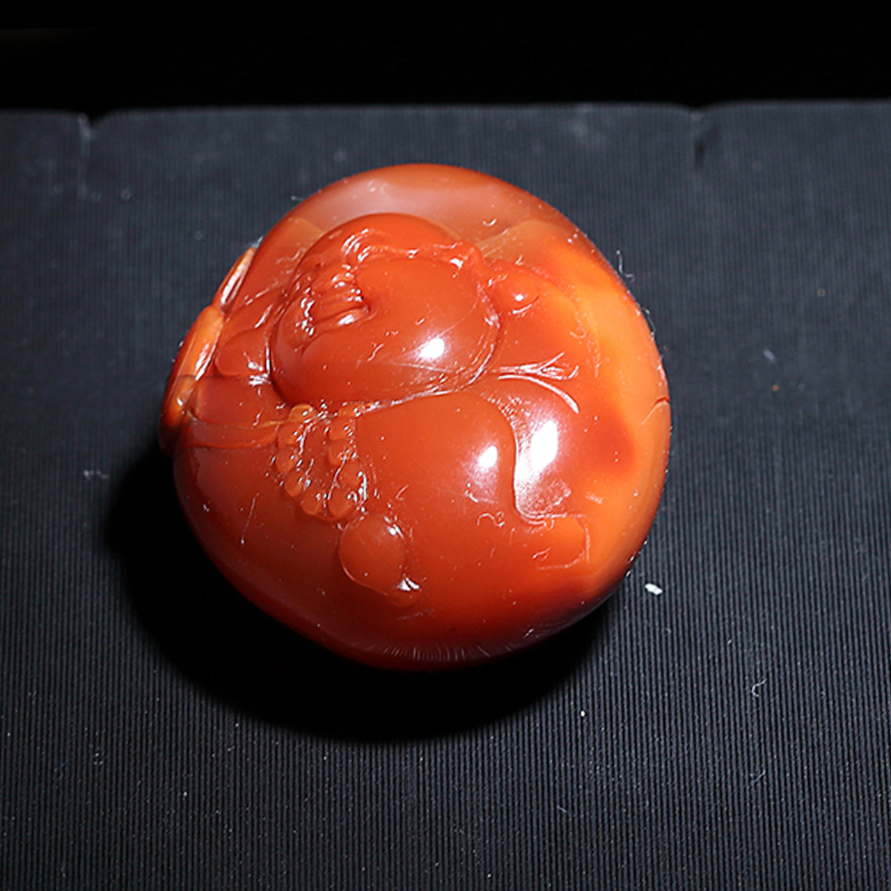 25.88g(不含链) 天然凉山南红玛瑙 石中佛 挂件 n0005